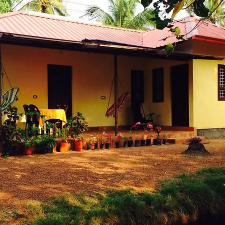 Munroe Eco Camp Hotel Mundrothuruth Exterior photo